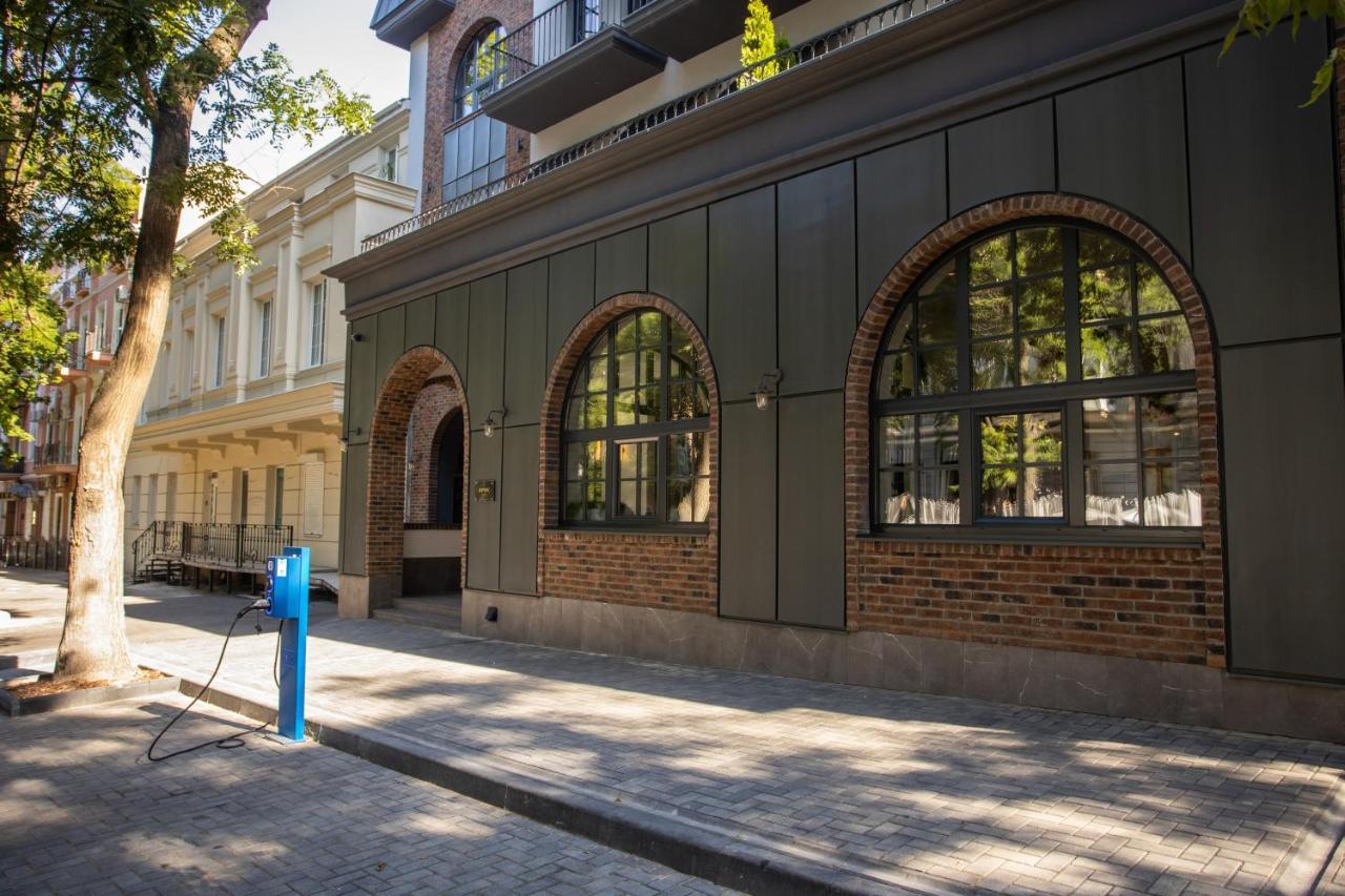 Brik Hotel Одесса Экстерьер фото
