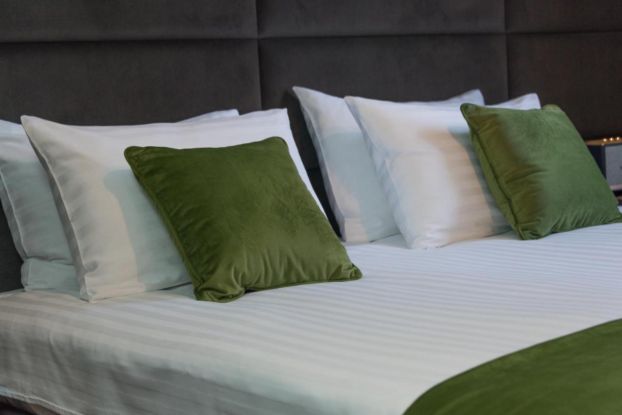 Brik Hotel Одесса Экстерьер фото